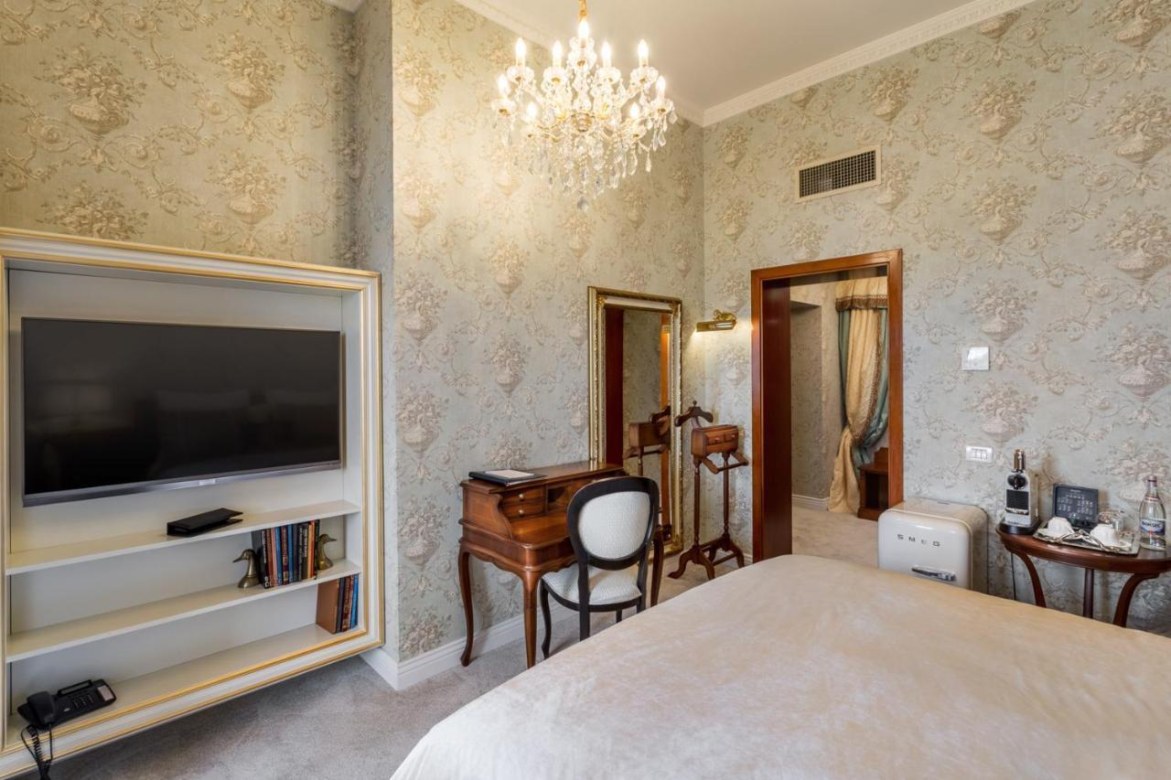 Suter Palace Heritage Boutique Hotel Бухарест Екстер'єр фото